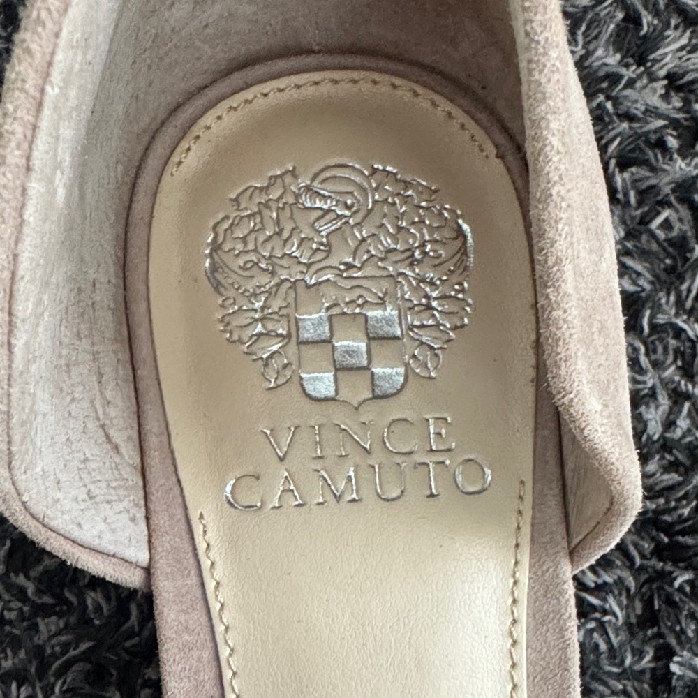 Vince Camuto Women's Beige Pointed Flats - Picture 2 of 4